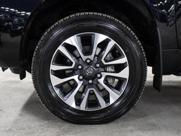 Toyota Land Cruiser Prado 150 Series Рестайлинг 3 с пробегом 2022 года, цена 11 350 000 рублей, 549 км, внедорожник, Автокод Объявления