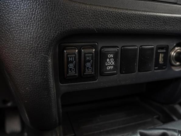 Mitsubishi L200 V с пробегом 2015 года, цена 1 910 000 рублей, 258854 км, offers.body_type.unknown, Автокод Объявления