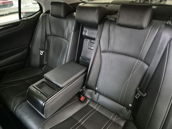 Lexus ES VII с пробегом 2019 года, цена 4 269 000 рублей, 47590 км, седан, Автокод Объявления