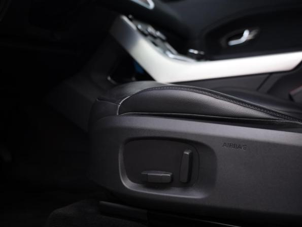 Land Rover Range Rover Evoque I Рестайлинг с пробегом 2017 года, цена 1 999 777 рублей, 140283 км, внедорожник, Автокод Объявления
