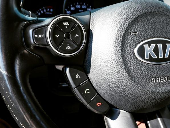 Kia Soul II Рестайлинг с пробегом 2018 года, цена 1 729 000 рублей, 39919 км, хэтчбек, Автокод Объявления
