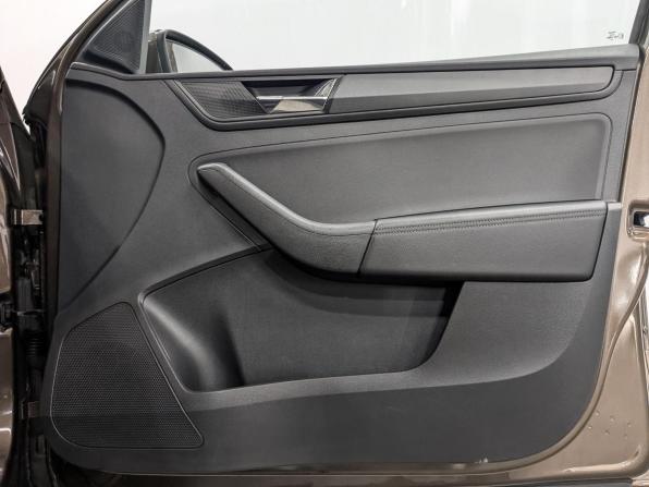 Skoda Rapid II с пробегом 2020 года, цена 1 350 000 рублей, 129360 км, лифтбек, Автокод Объявления
