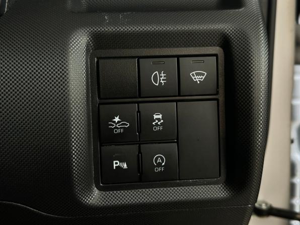 Toyota Raize I с пробегом 2019 года, цена 1 570 000 рублей, 99348 км, внедорожник, Автокод Объявления