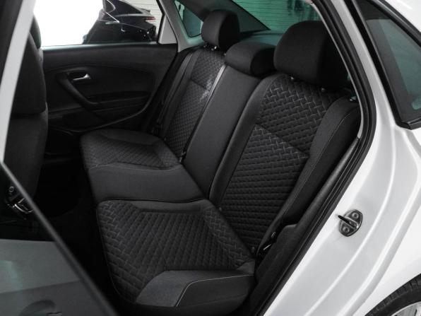 Volkswagen Polo V Рестайлинг с пробегом 2019 года, цена 1 299 000 рублей, 78182 км, седан, Автокод Объявления