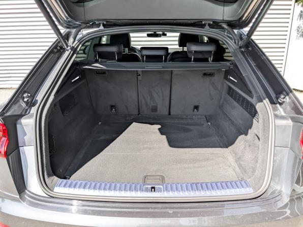 Audi Q8 I (4M) с пробегом 2022 года, цена 9 600 000 рублей, 45364 км, внедорожник, Автокод Объявления