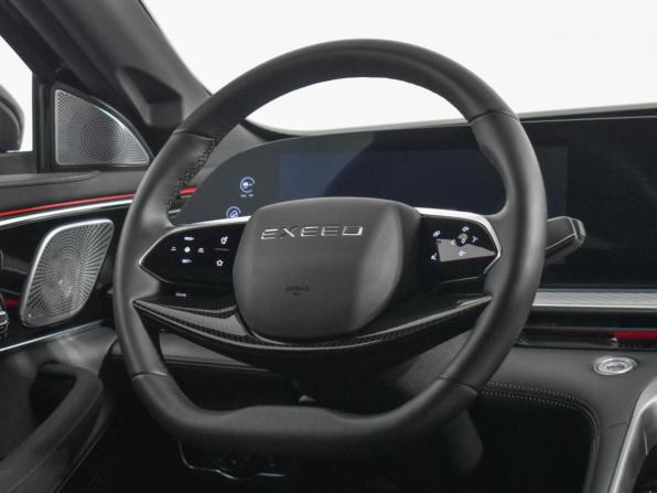 Exeed TXL I Рестайлинг 2 с пробегом 2024 года, цена 2 848 960 рублей, 42040 км, внедорожник, Автокод Объявления