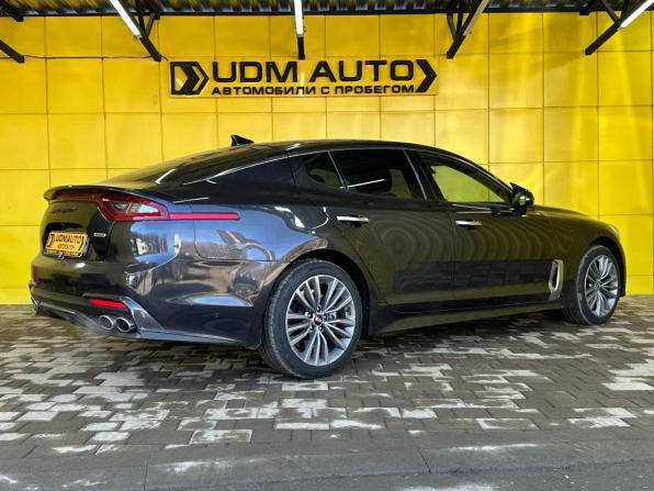 Kia Stinger I с пробегом 2018 года, цена 2 499 000 рублей, 76097 км, лифтбек, Автокод Объявления