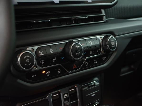 Jeep Wrangler IV (JL) Рестайлинг с пробегом 2025 года, цена 20 999 000 рублей, 38 км, внедорожник, Автокод Объявления