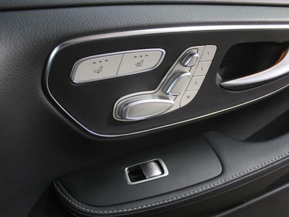 Mercedes-Benz V-Класс III (W447) Рестайлинг с пробегом 2022 года, цена 7 000 000 рублей, 113079 км, минивэн, Автокод Объявления