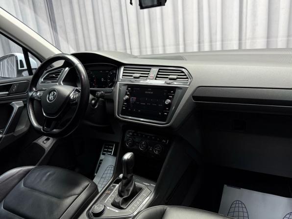 Volkswagen Tiguan II с пробегом 2018 года, цена 2 999 000 рублей, 112820 км, внедорожник, Автокод Объявления