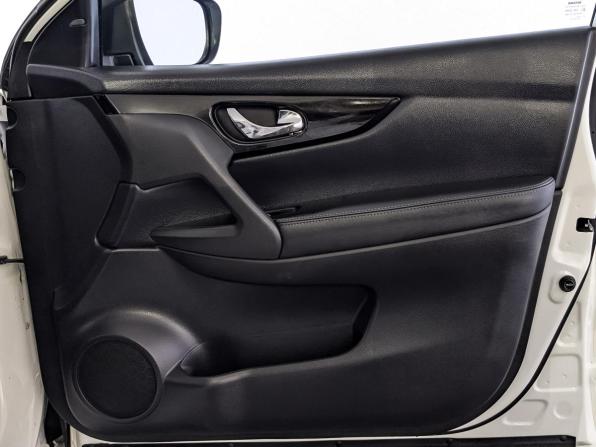 Nissan Qashqai II с пробегом 2018 года, цена 1 920 000 рублей, 109956 км, внедорожник, Автокод Объявления