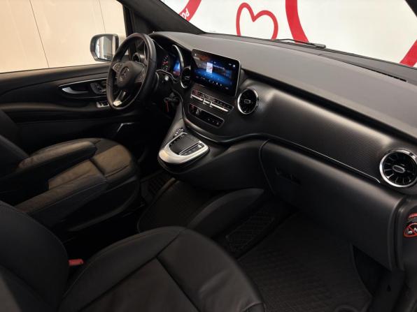 Mercedes-Benz V-Класс III (W447) Рестайлинг с пробегом 2020 года, цена 6 300 000 рублей, 51000 км, минивэн, Автокод Объявления