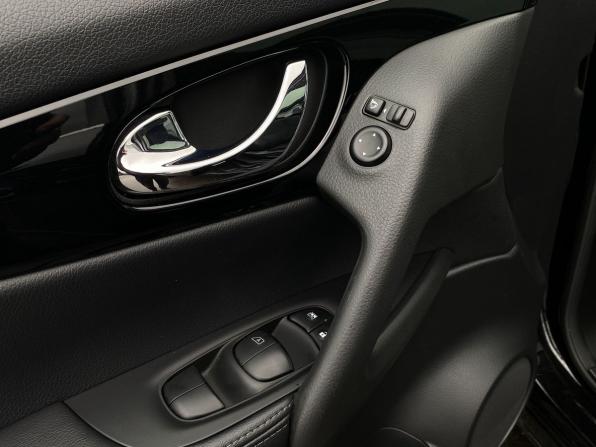 Nissan Qashqai II с пробегом 2018 года, цена 2 199 000 рублей, 19100 км, внедорожник, Автокод Объявления