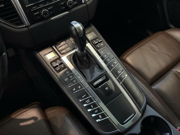 Porsche Macan I с пробегом 2015 года, цена 3 349 000 рублей, 107590 км, внедорожник, Автокод Объявления