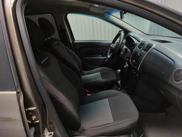 Renault Sandero II Рестайлинг с пробегом 2019 года, цена 835 000 рублей, 89552 км, хэтчбек, Автокод Объявления