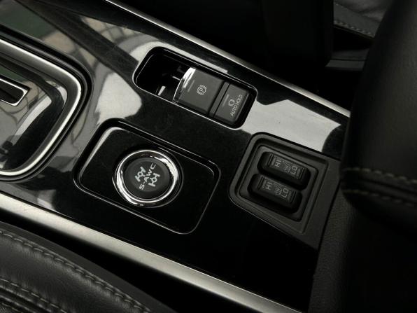 Mitsubishi Outlander III Рестайлинг 3 с пробегом 2021 года, цена 2 227 800 рублей, 151635 км, внедорожник, Автокод Объявления