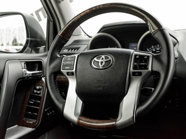 Toyota Land Cruiser Prado 150 Series с пробегом 2011 года, цена 3 315 000 рублей, 155945 км, внедорожник, Автокод Объявления