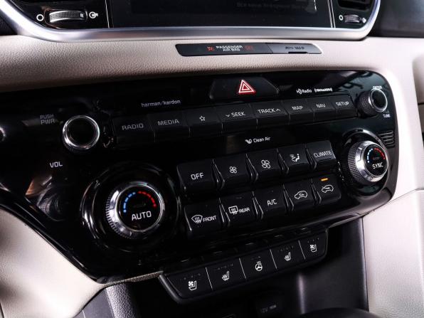 Kia Sportage IV Рестайлинг с пробегом 2019 года, цена 2 450 000 рублей, 48504 км, внедорожник, Автокод Объявления