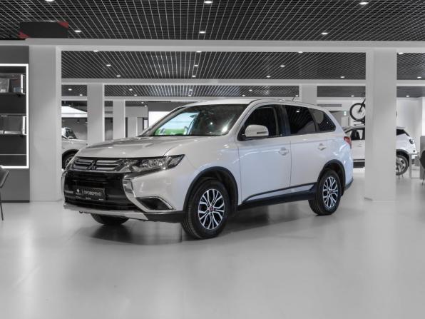 Mitsubishi Outlander III Рестайлинг 2 с пробегом 2015 года, цена 1 670 000 рублей, 108953 км, внедорожник, Автокод Объявления