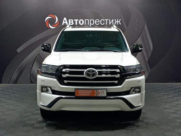 Toyota Land Cruiser 200 Series Рестайлинг 2 с пробегом 2017 года, цена 6 700 000 рублей, 115078 км, внедорожник, Автокод Объявления