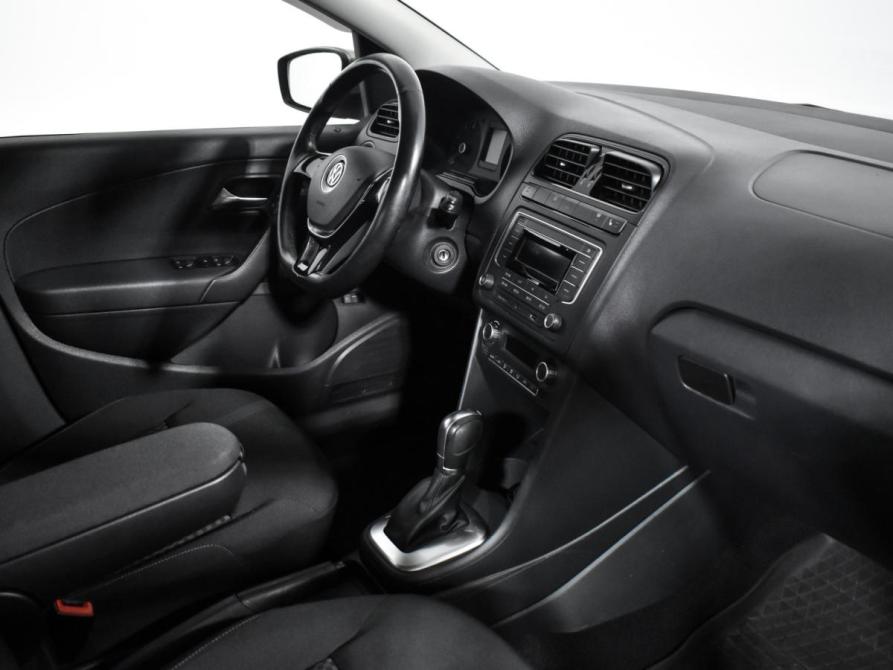 Volkswagen Polo V Рестайлинг Санкт-Петербург  - изображение 14