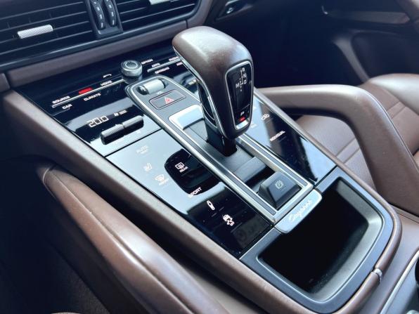 Porsche Cayenne III с пробегом 2019 года, цена 6 400 000 рублей, 102951 км, внедорожник, Автокод Объявления