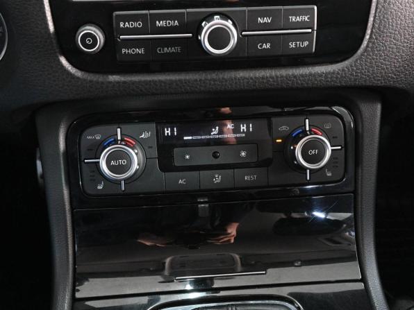 Volkswagen Touareg II с пробегом 2010 года, цена 2 149 000 рублей, 288925 км, внедорожник, Автокод Объявления