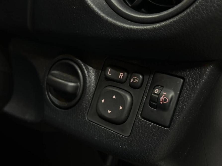 Toyota Vitz III (XP130) Рестайлинг 2 Красноярск  - изображение 22