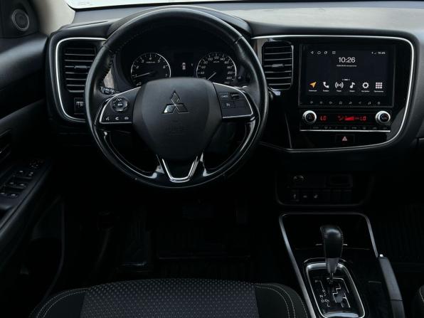 Mitsubishi Outlander III Рестайлинг 3 с пробегом 2021 года, цена 2 195 000 рублей, 55000 км, внедорожник, Автокод Объявления