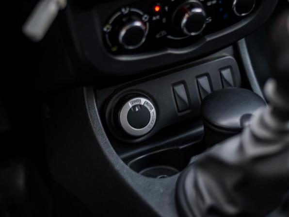 Renault Duster I Рестайлинг с пробегом 2015 года, цена 1 022 000 рублей, 177644 км, внедорожник, Автокод Объявления