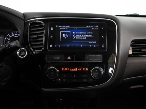 Mitsubishi Outlander III Рестайлинг 3 с пробегом 2019 года, цена 1 899 000 рублей, 140300 км, внедорожник, Автокод Объявления