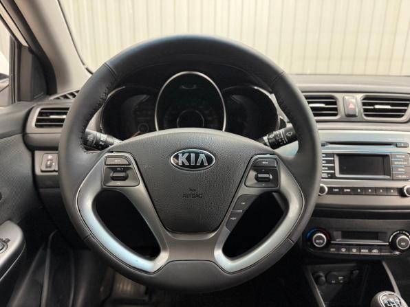 Kia Rio III Рестайлинг с пробегом 2016 года, цена 990 000 рублей, 195330 км, седан, Автокод Объявления