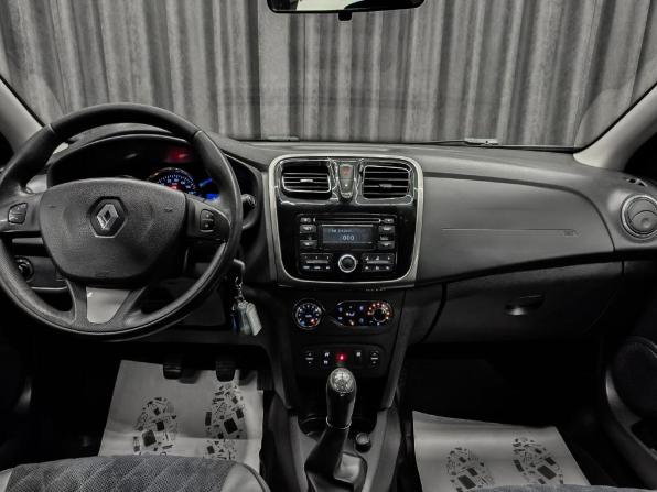 Renault Sandero II с пробегом 2015 года, цена 680 000 рублей, 145000 км, хэтчбек, Автокод Объявления