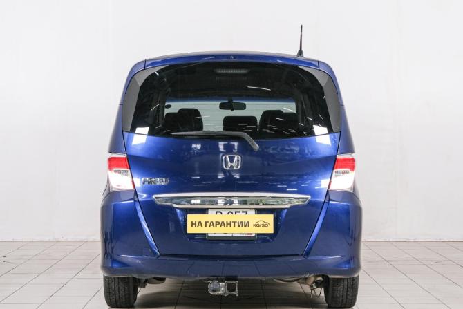 Honda Freed I Рестайлинг 2 с пробегом 2015 года, цена 1 299 000 рублей, 100400 км, компактвэн, Автокод Объявления