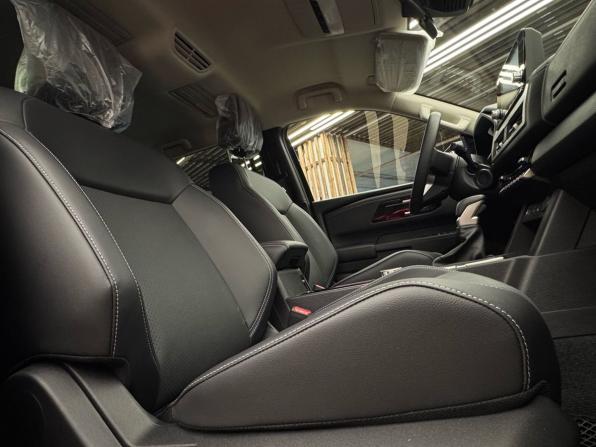 Mitsubishi L200 VI с пробегом 2025 года, цена 5 075 000 рублей, 10 км, offers.body_type.unknown, Автокод Объявления