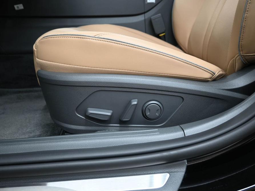 Hyundai Sonata VIII (DN8) Рестайлинг Ростов-на-Дону  - изображение 31