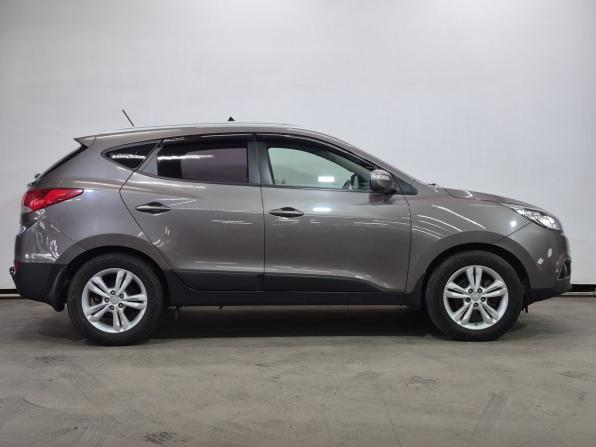 Hyundai ix35 I с пробегом 2013 года, цена 990 000 рублей, 216123 км, внедорожник, Автокод Объявления
