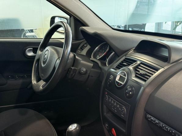 Renault Megane II Рестайлинг с пробегом 2008 года, цена 547 000 рублей, 177727 км, седан, Автокод Объявления