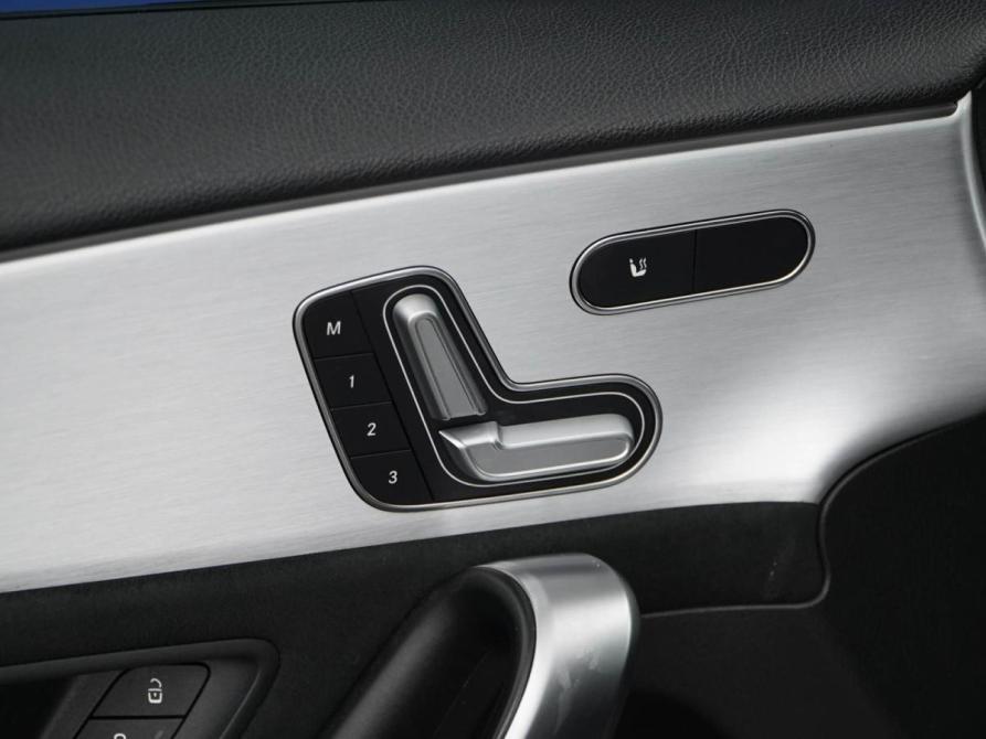 Mercedes-Benz A-Класс IV (W177) Москва  - изображение 17
