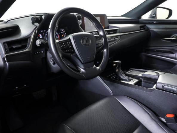 Lexus ES VII с пробегом 2020 года, цена 4 645 000 рублей, 27556 км, седан, Автокод Объявления