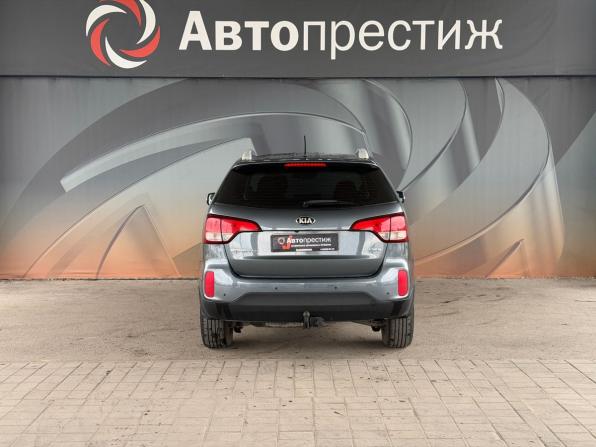 Kia Sorento II Рестайлинг с пробегом 2014 года, цена 1 750 000 рублей, 171885 км, внедорожник, Автокод Объявления