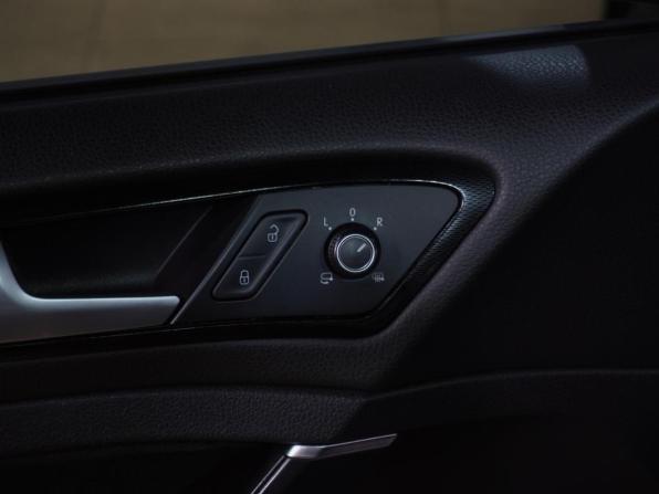 Volkswagen Golf GTI VII с пробегом 2014 года, цена 2 120 000 рублей, 133356 км, хэтчбек, Автокод Объявления