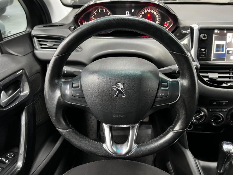 Peugeot 208 I Казань  - изображение 16