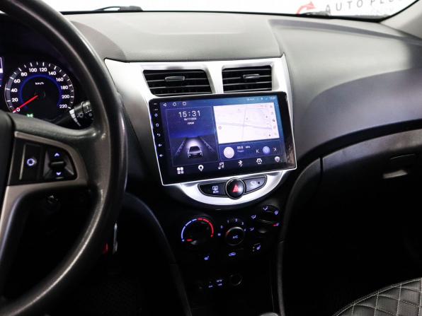 Hyundai Solaris I Рестайлинг с пробегом 2015 года, цена 849 000 рублей, 213661 км, седан, Автокод Объявления
