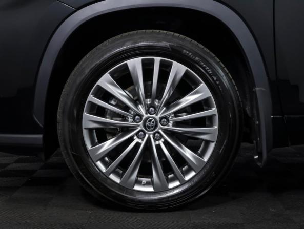 Toyota Highlander IV (XU70) с пробегом 2023 года, цена 4 748 000 рублей, 19022 км, внедорожник, Автокод Объявления