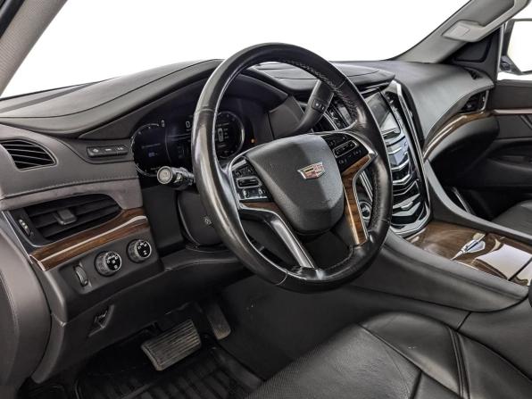 Cadillac Escalade IV с пробегом 2016 года, цена 4 125 000 рублей, 123601 км, внедорожник, Автокод Объявления