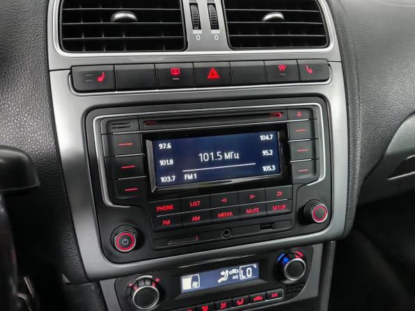 Volkswagen Polo V Рестайлинг с пробегом 2016 года, цена 1 032 000 рублей, 149445 км, седан, Автокод Объявления