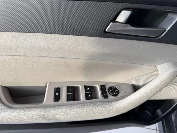 Hyundai Sonata VII (LF) Рестайлинг с пробегом 2017 года, цена 1 675 000 рублей, 75550 км, седан, Автокод Объявления