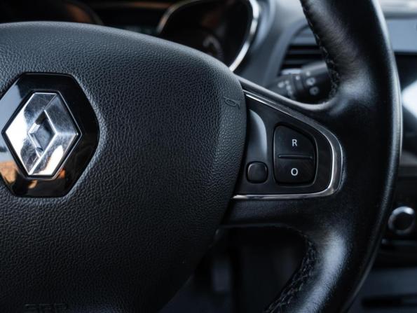 Renault Kaptur I с пробегом 2017 года, цена 1 224 000 рублей, 148303 км, внедорожник, Автокод Объявления