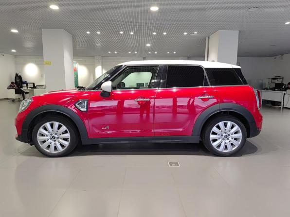 Mini Countryman II с пробегом 2017 года, цена 2 529 000 рублей, 129752 км, внедорожник, Автокод Объявления